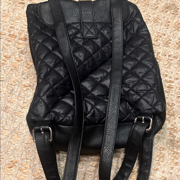 Kenneth Cole Reaction Quilted Black Backpack - Picture 5 of 8